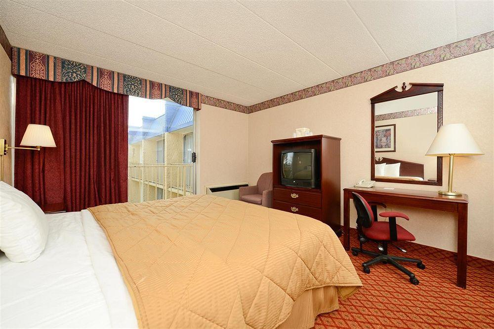 Motel Baymont By Wyndham Northwood Exterior foto