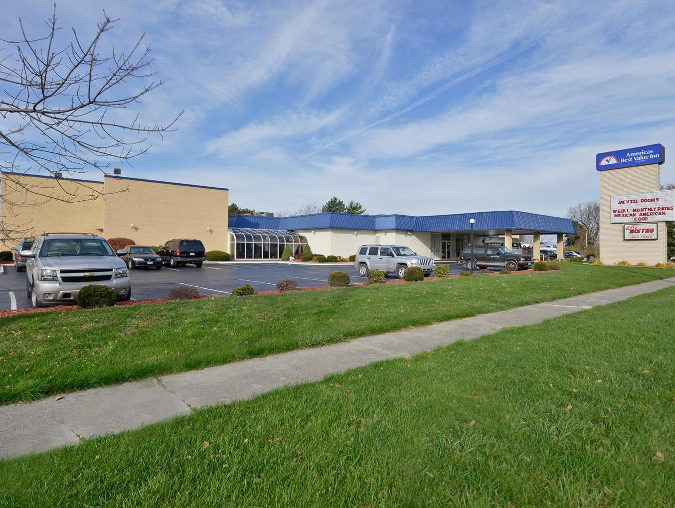 Motel Baymont By Wyndham Northwood Exterior foto