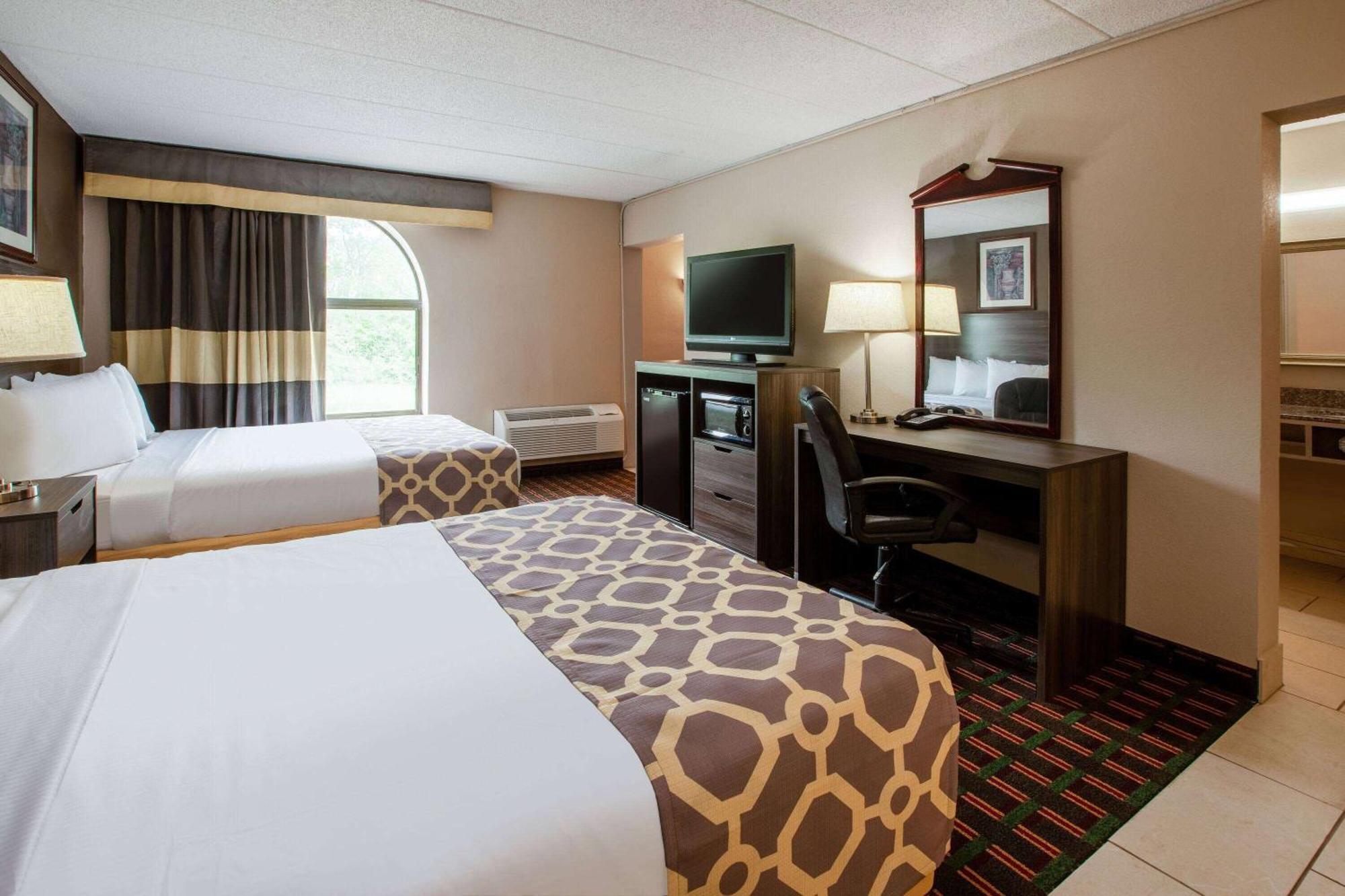 Motel Baymont By Wyndham Northwood Exterior foto